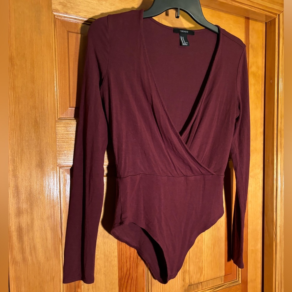 Chocolatey brown mauve forever 21 deep V-neck bodysuit size medium